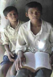 Enfants Dalits © uniprayerforum.wordpress.com