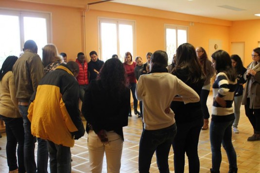 Du 3 au 12 avril dernier, 21 jeunes défenseurs des droits humains sont venus à Genève afin de participer au Cours de Formation de Base (CFB) du CODAP. L’objectif : acquérir les outils nécessaires à la réalisation de projets visant au respect des droits humains dans leur pays. © Wissem Khlaifia